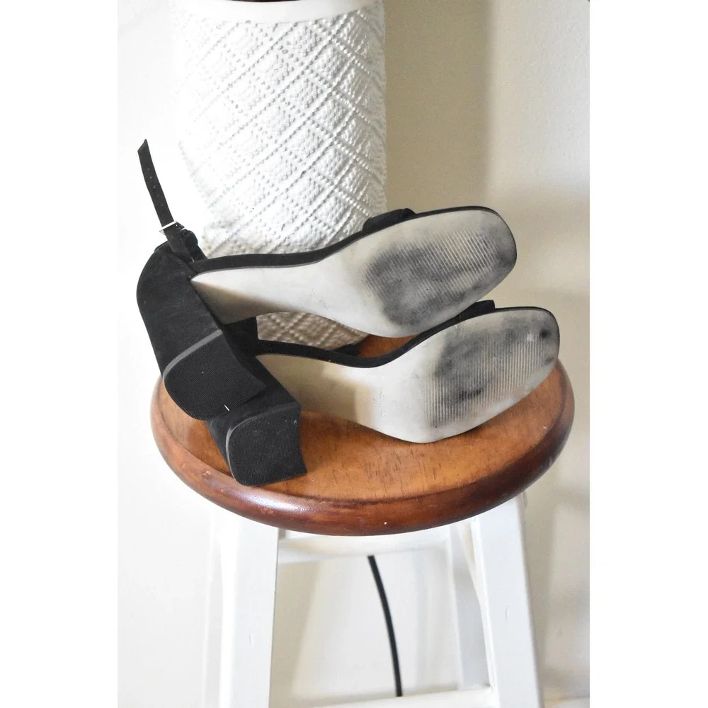 Steve Madden Carrson Sandal Women 9M Black Suede Block Heel Ankle Strap